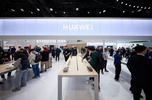 華為在2024年世界移動(dòng)通信大會(huì)上 時(shí)尚前沿與科技的融合，引領(lǐng)咨詢策劃服務(wù)新浪潮